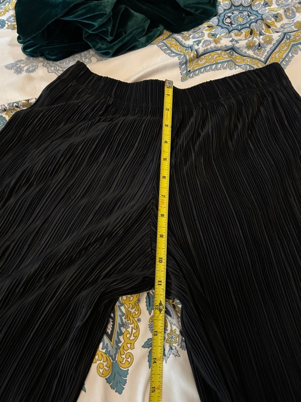 Pleated trousers - Picture 8 of 8